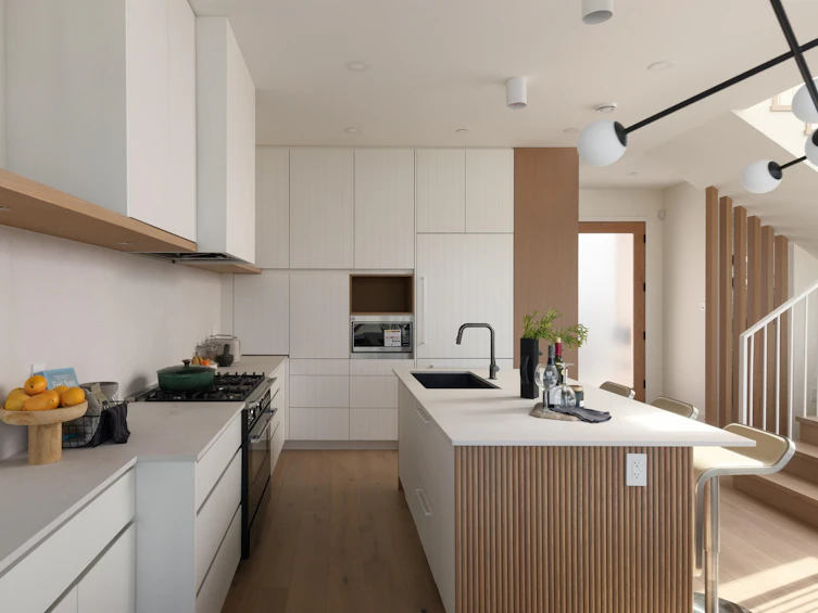 5319 Elgin Street, Vancouver, BC, V5W 3J9 - 8