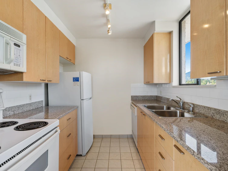 1405-555 13th Street, West Vancouver, BC, V7T 2N8 - 8