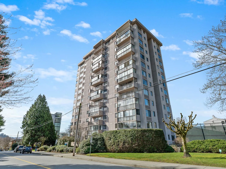 1405-555 13th Street, West Vancouver, BC, V7T 2N8