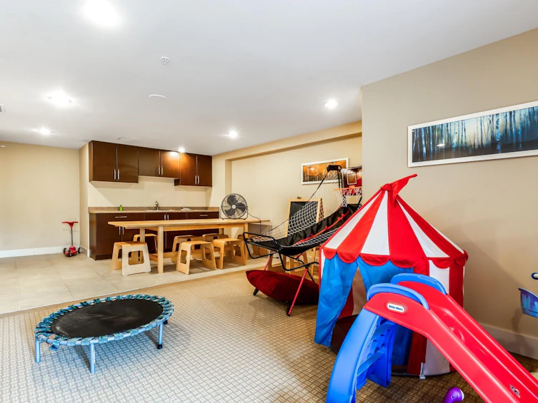 1701-15 E Royal Avenue, New Westminster, BC, V3L 0A9 - 23