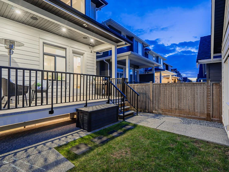 16595 25a Avenue, Surrey, BC, V3Z 9W9 - 30