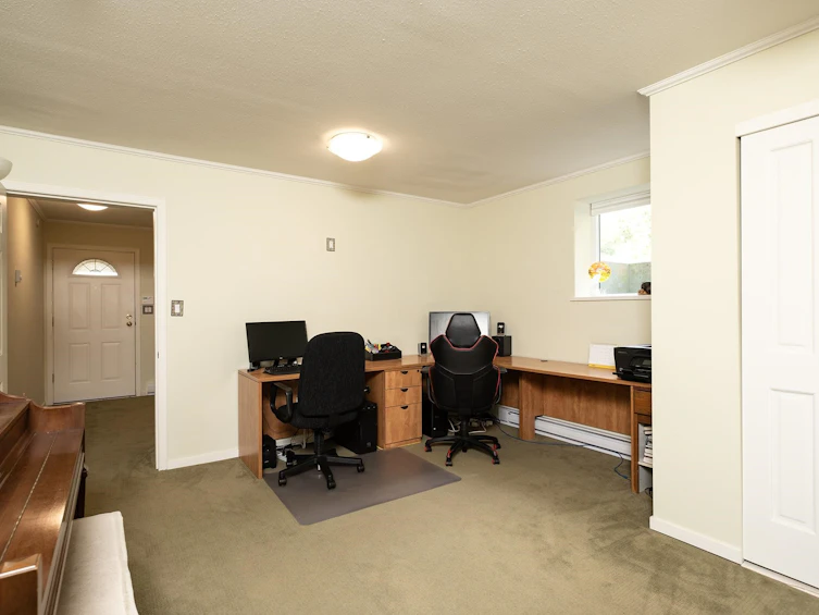 2556 Lower Road, Roberts Creek, BC, V0N 2W4 - 14