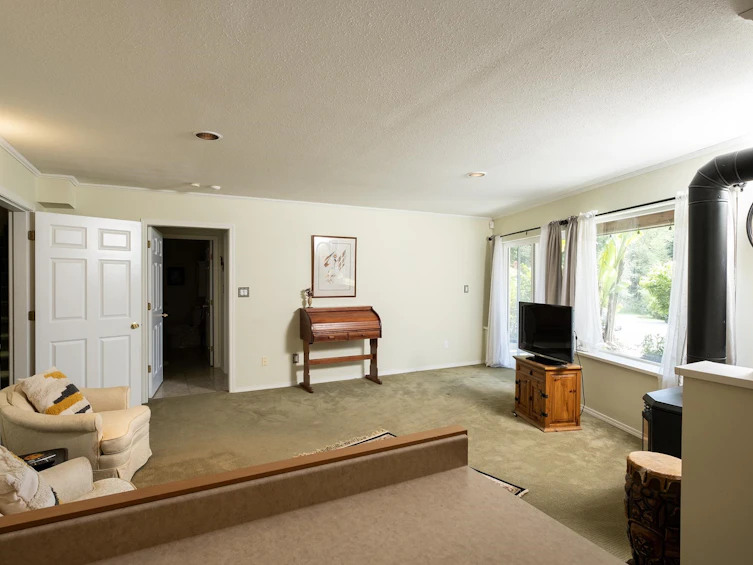 2556 Lower Road, Roberts Creek, BC, V0N 2W4 - 22