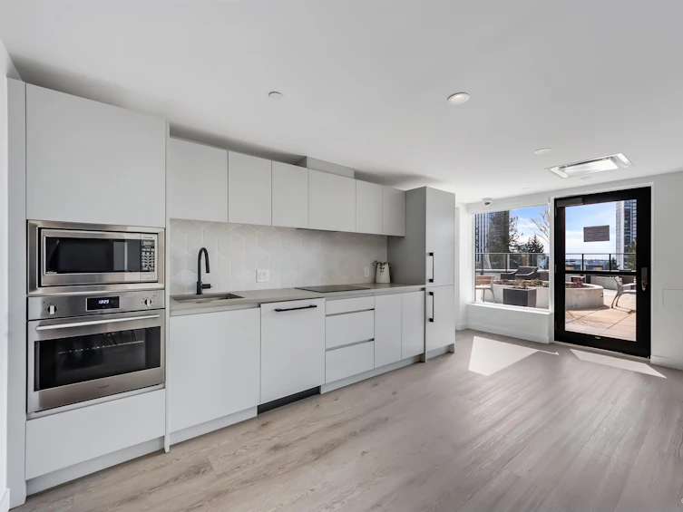 3112-13745 George Junction, Surrey, BC, V3T 0V8 - 31