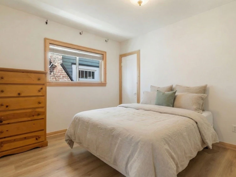 2268 E 7th Avenue, Vancouver, BC, V5N 1S7 - 10