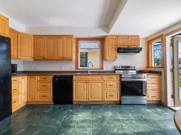 2268 E 7th Avenue, Vancouver, BC, V5N 1S7 - 5