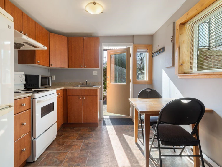 2268 E 7th Avenue, Vancouver, BC, V5N 1S7 - 18