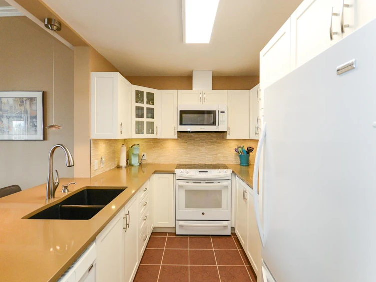 424-5500 Andrews Road, Richmond, BC, V7E 6M9 - 5