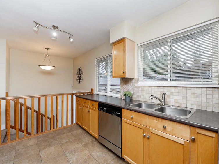 1771 Rideau Avenue, Coquitlam, BC, V3J 3G9 - 9