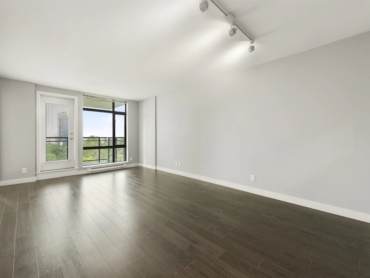 1203-3660 Vanness Avenue, Vancouver, BC, V5R 6H8 - 2