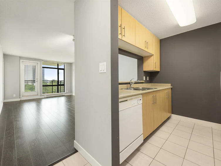 1203-3660 Vanness Avenue, Vancouver, BC, V5R 6H8 - 5