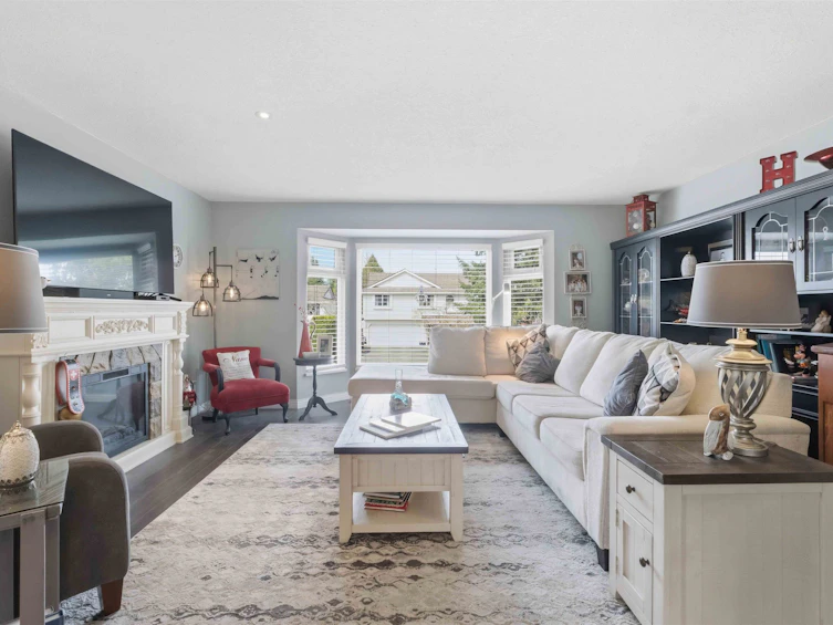 20402 Walnut Crescent, Maple Ridge, BC, V2X 9M9 - 9