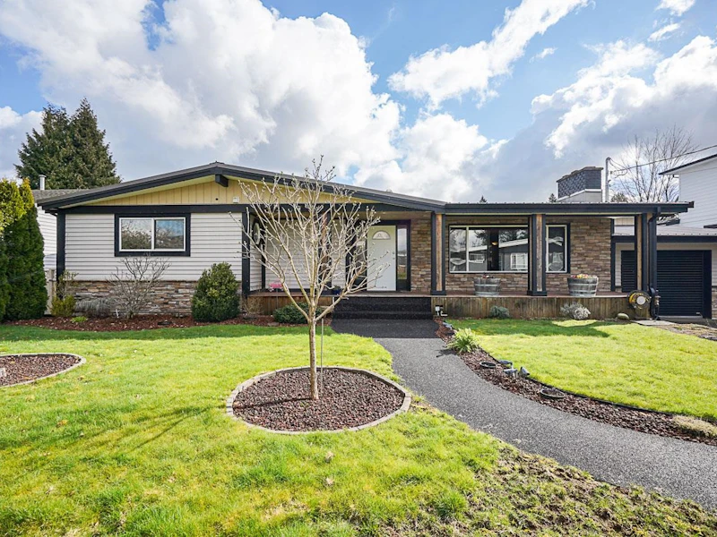 2370 Lynden Street, Abbotsford BC V2T 3B7