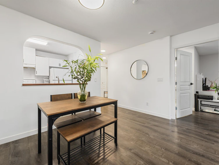 104-12633 No 2 Road, Richmond, BC, V7E 6N5 - 12