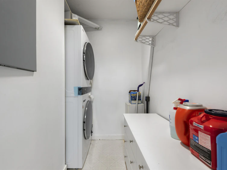104-12633 No 2 Road, Richmond, BC, V7E 6N5 - 3