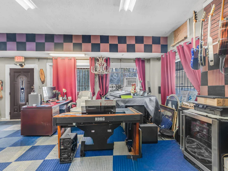 2141 Marine Way, New Westminster, BC, V3M 2H2 - 18