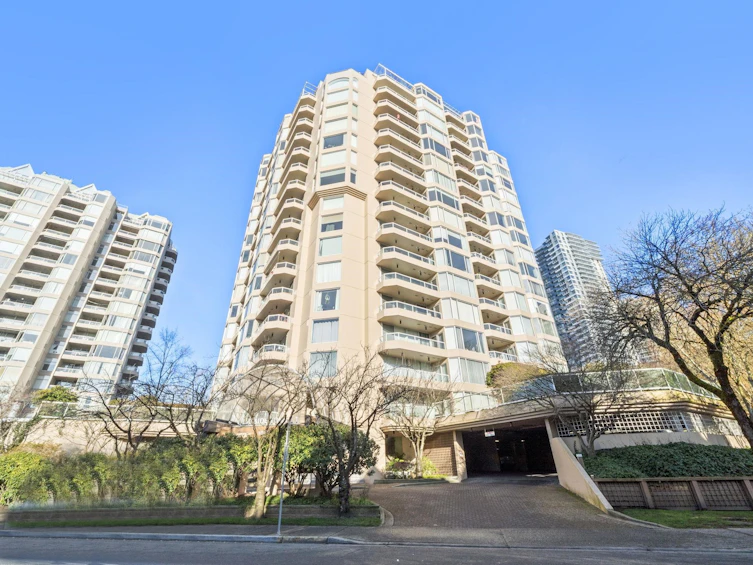 801-1045 Quayside Drive, New Westminster, BC, V3M 6C9