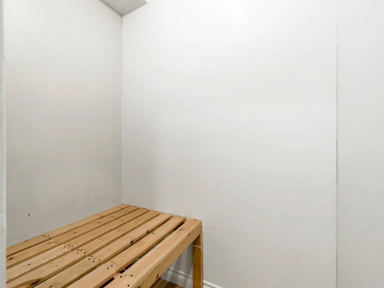 101-9857 Manchester Drive, Burnaby, BC, V3N 4P5 - 13
