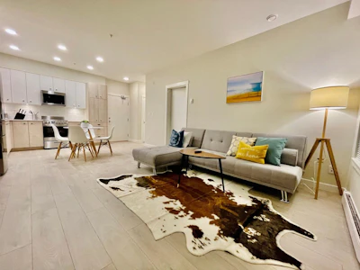 111-10838 Whalley Boulevard - 5
