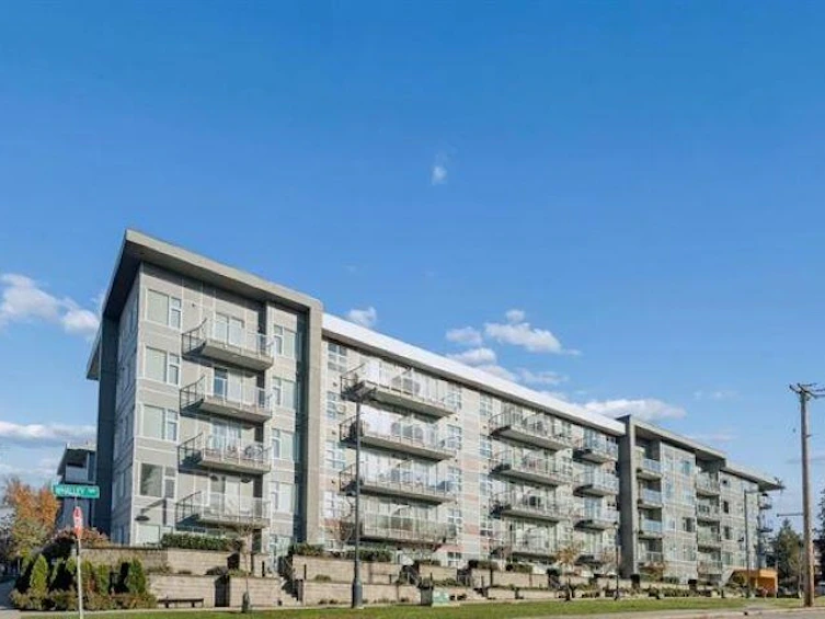111-10838 Whalley Boulevard, Surrey, BC, V3R 4G8