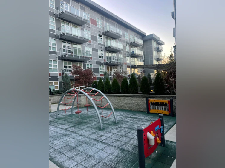 111-10838 Whalley Boulevard, Surrey, BC, V3R 4G8 - 21