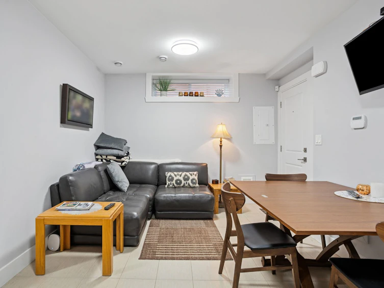 3045 E 59th Avenue, Vancouver, BC, V5S 2B2 - 30