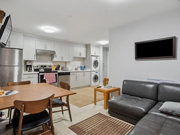 3045 E 59th Avenue, Vancouver, BC, V5S 2B2 - 33