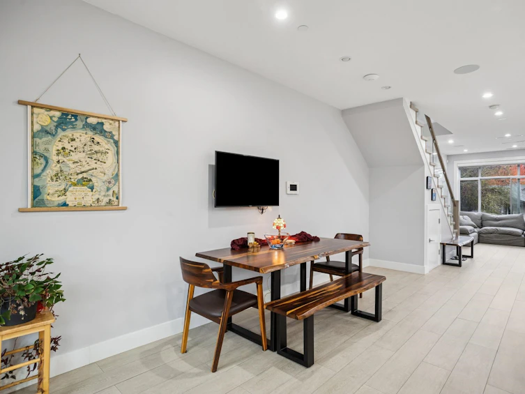 3045 E 59th Avenue, Vancouver, BC, V5S 2B2 - 14