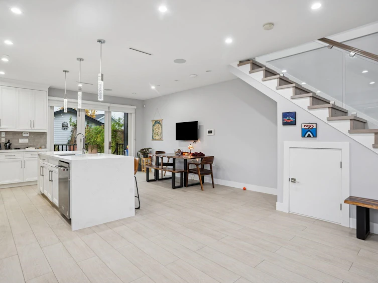 3045 E 59th Avenue, Vancouver, BC, V5S 2B2 - 10