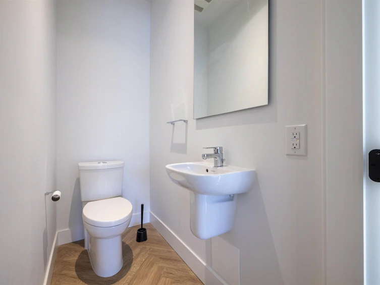 405-13933 105 Boulevard, Surrey, BC, V3T 0R6 - 24