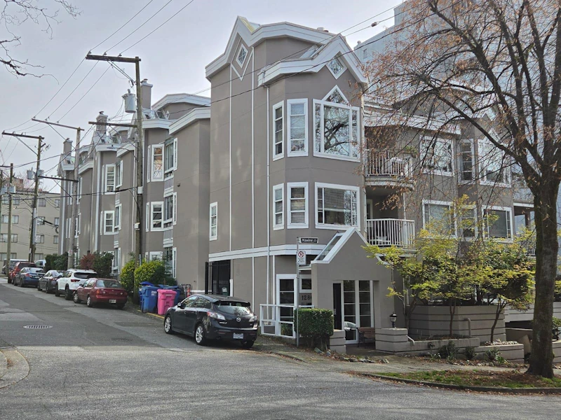 202 - 1280 Nicola Street, Vancouver BC V6G 2E9