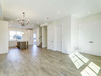 20685 76 Avenue - 4