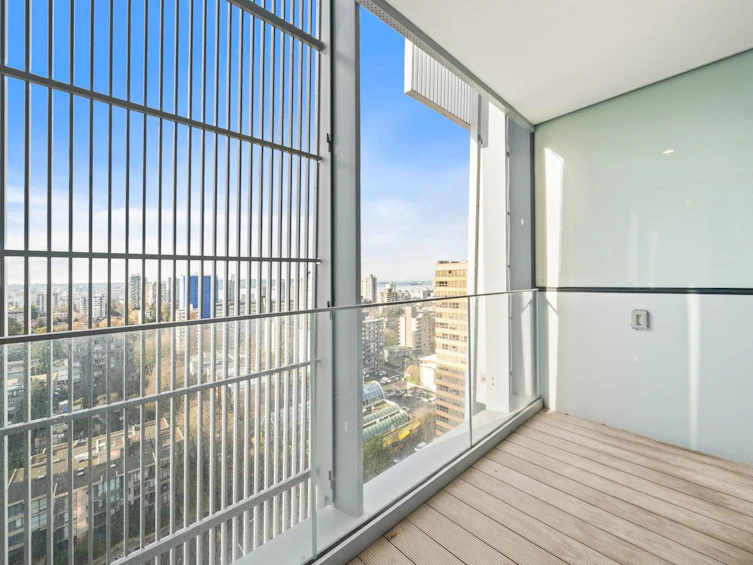 2004-1568 Alberni Street, Vancouver, BC, V6G 0E3 - 10
