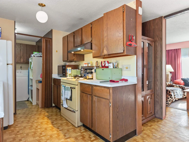63785 Old Yale Road, Hope, BC, V0X 1L2 - 4
