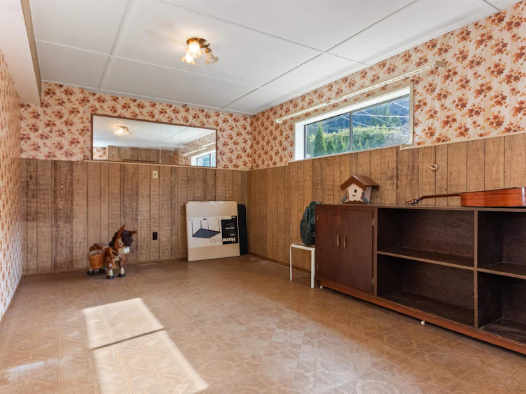 63785 Old Yale Road, Hope, BC, V0X 1L2 - 21