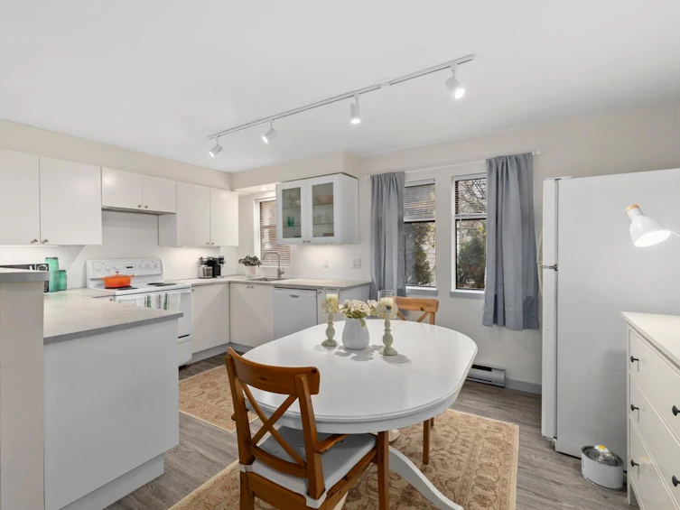 2730 Point Grey Road, Vancouver, BC, V6K 1A6 - 6