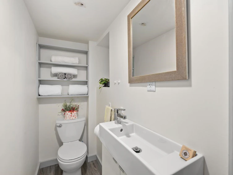 2730 Point Grey Road, Vancouver, BC, V6K 1A6 - 10