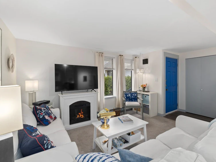 2730 Point Grey Road, Vancouver, BC, V6K 1A6 - 5