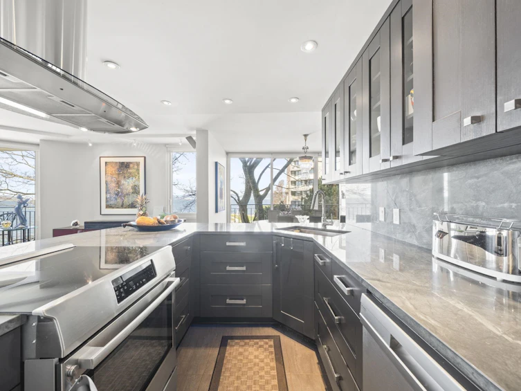 402-1575 Beach Avenue, Vancouver, BC, V6G 1Y5 - 10
