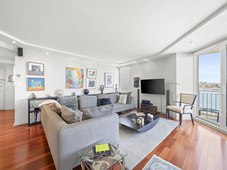 402-1575 Beach Avenue, Vancouver, BC, V6G 1Y5 - 6