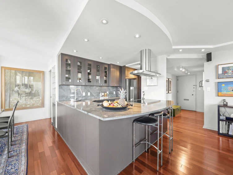 402-1575 Beach Avenue, Vancouver, BC, V6G 1Y5 - 9