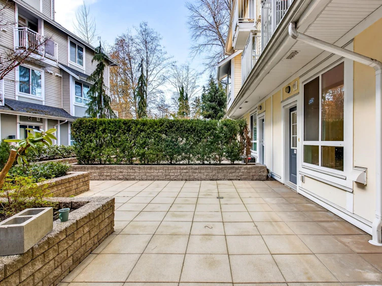 8-6965 Hastings Street, Burnaby, BC, V5B 1S9 - 5