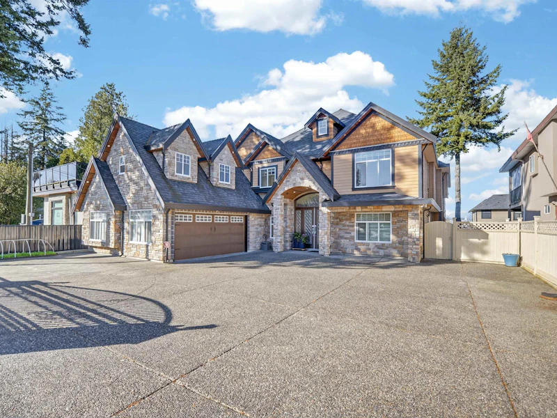12855 107a Avenue, Surrey BC V3T 2G4