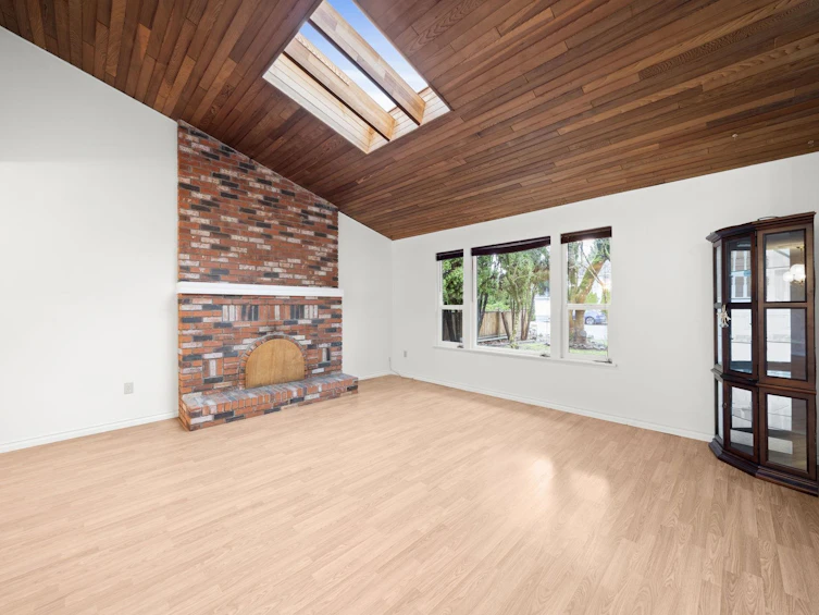 1140 Lansdowne Drive, Coquitlam, BC, V3B 5R3 - 5