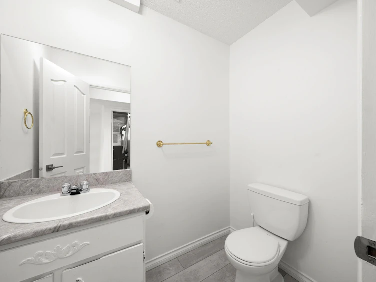 1140 Lansdowne Drive, Coquitlam, BC, V3B 5R3 - 13