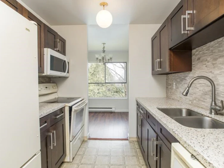 214-7411 Minoru Boulevard, Richmond, BC, V6Y 1Z3 - 10