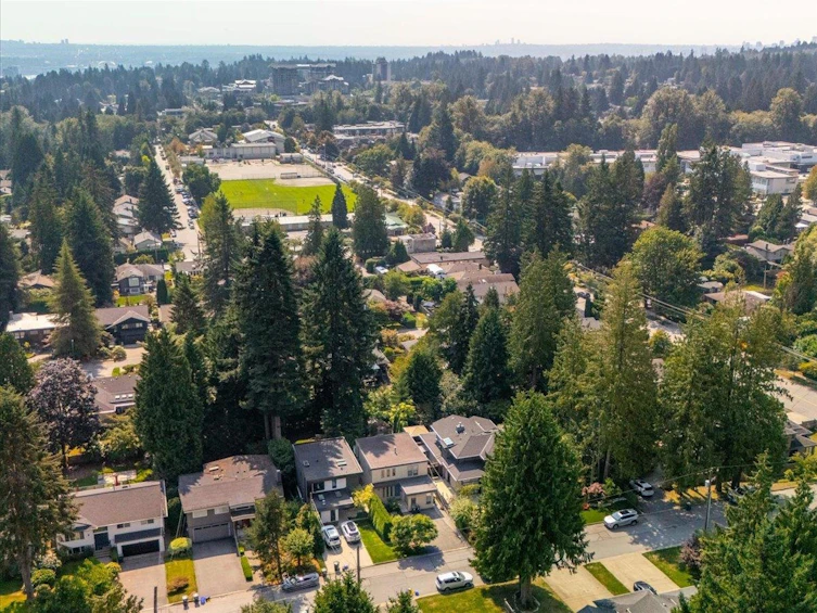 1341 Wellington Drive, North Vancouver, BC, V7K 1L6 - 36