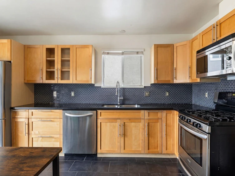 2779 W 33rd Avenue, Vancouver, BC, V6N 2E9 - 5