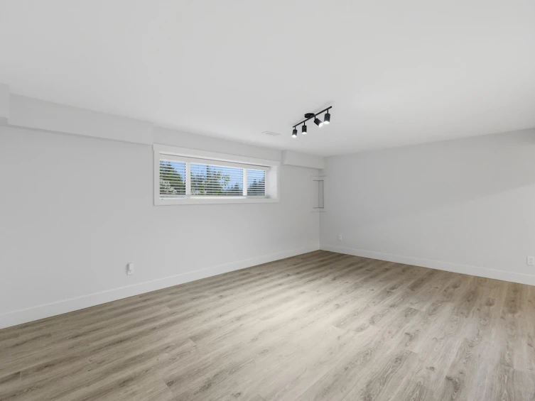 32565 Fleming Avenue, Mission, BC, V2V 2G8 - 25