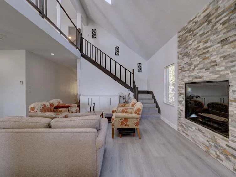5628 Medusa Place, Sechelt, BC, V0N 3A3 - 11
